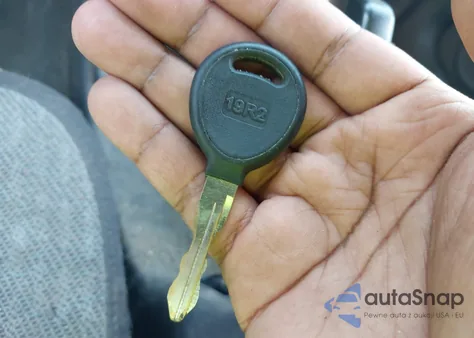 2001 Jeep Cherokee Sport from USA, damaged, VIN 1J4FT48S11L503254